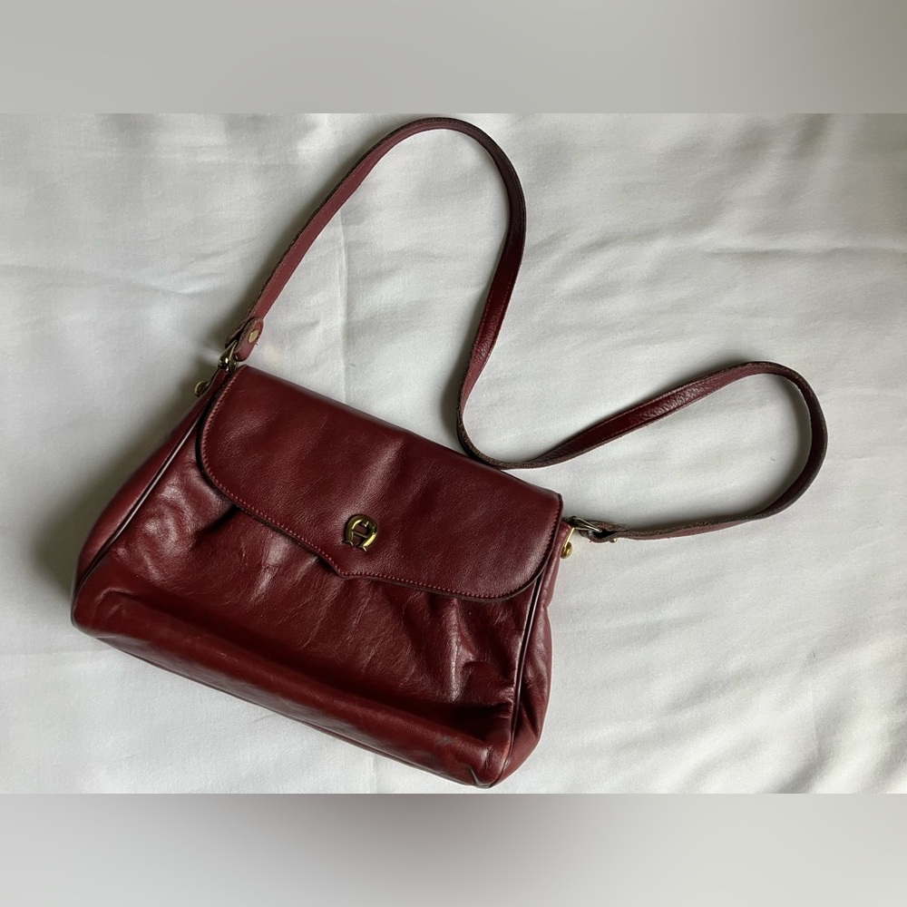 Etienne Aignet Classic Vintage Burgundy Leather Shoulder Bag